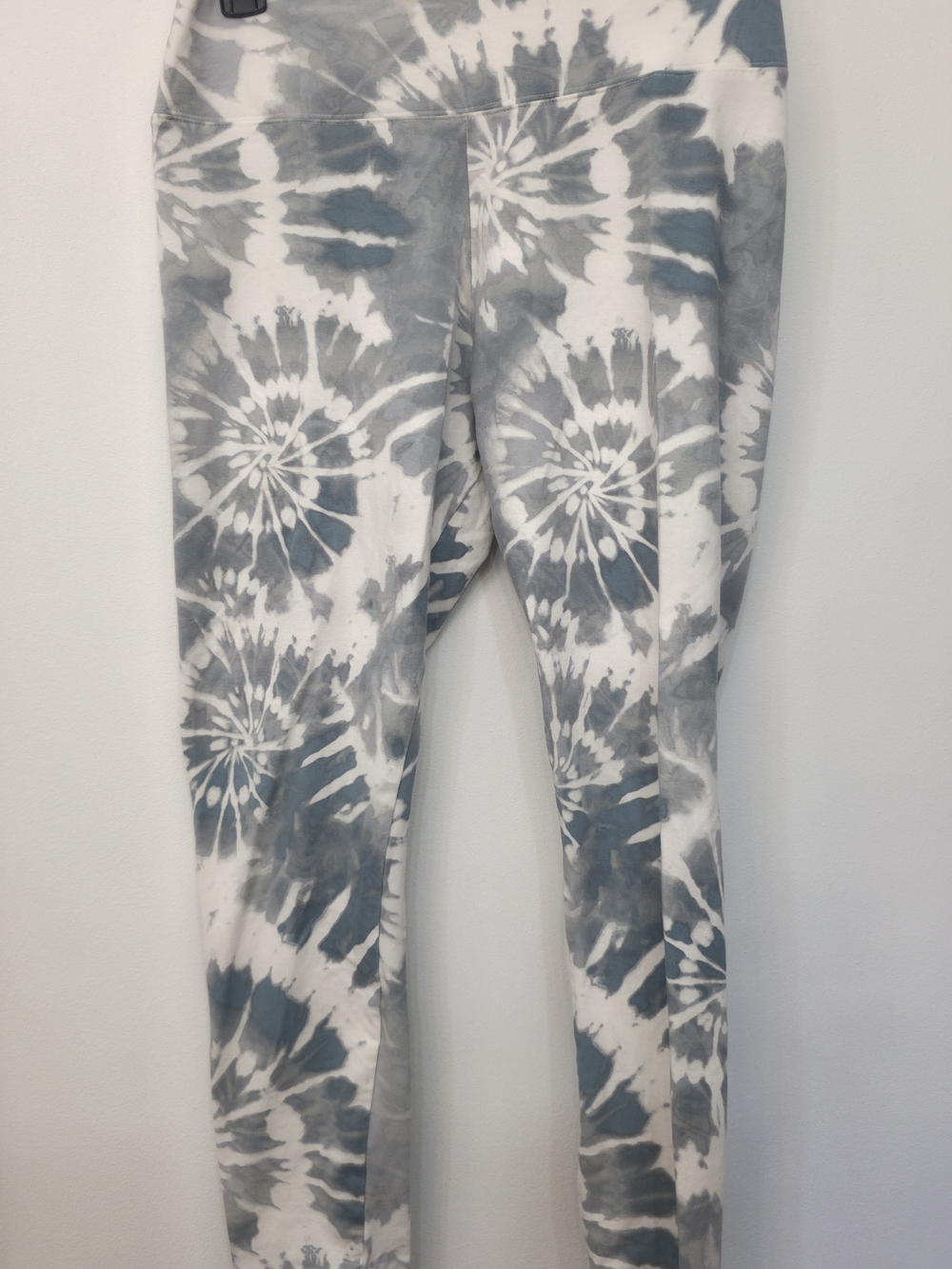 Simply Vera Vera Wang Women's Tie-Dye Leggings in White & Gray